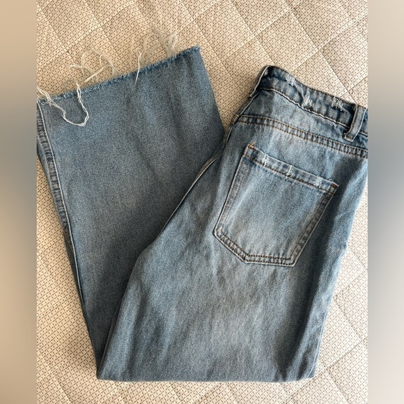 Show Me Your MuMu- Jeans | High Rise | Wide Leg | Cropped | Distressed | Size XS - Picture 4 of 5